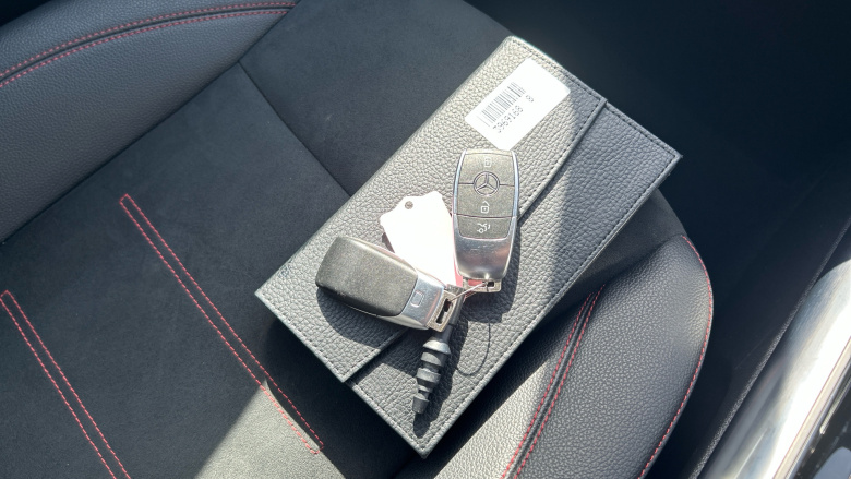 Mercedes-Benz Eqa 350 4M 215kW AMG Line Executive 66.5kWh 5dr At Electric Hatchback